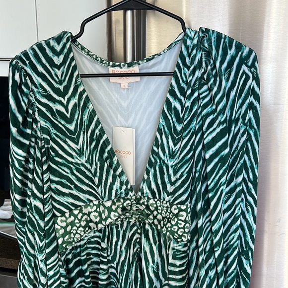 Rococo Sand Irene Blouse in Green - Picture 3 of 13